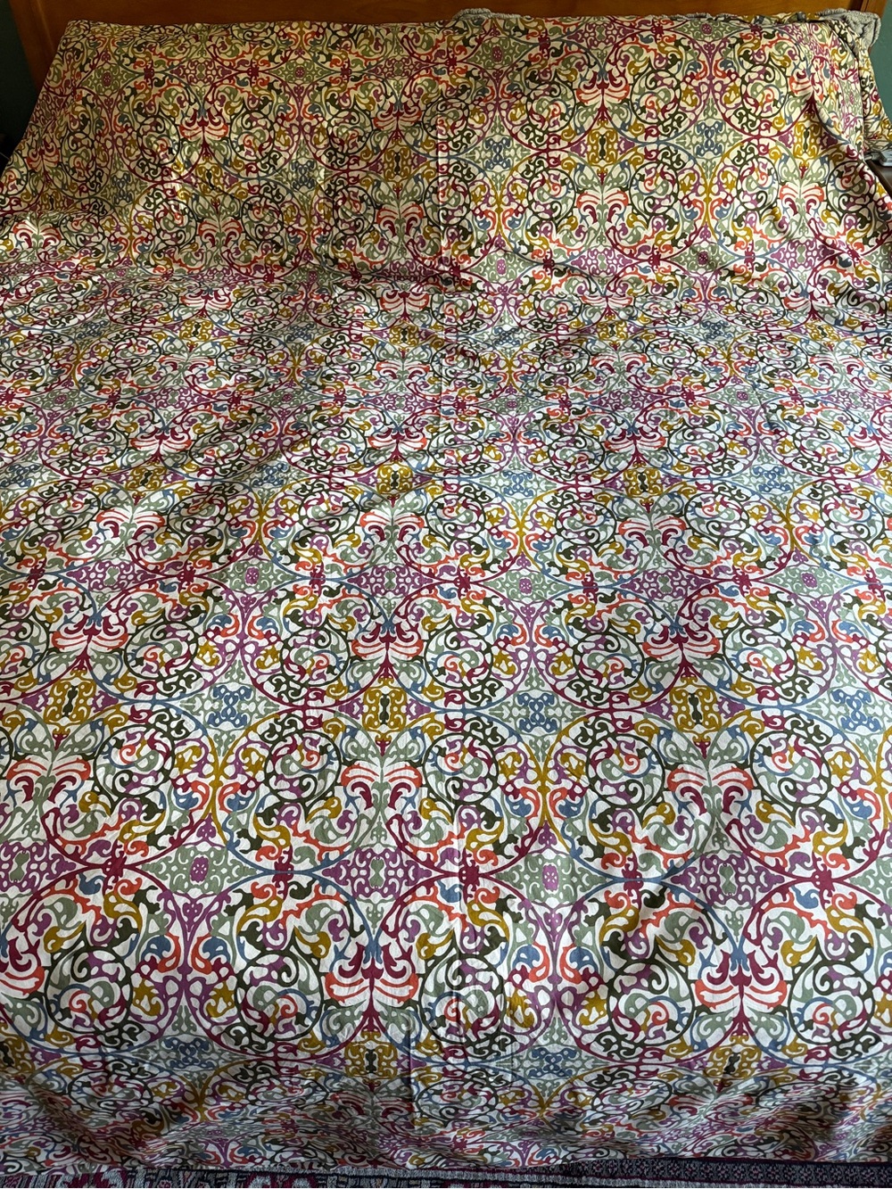 Crate & Barrel - Lucia Full/Queen Duvet Cover + 2 Shams — Jewel-Tone Medallion - Picture 4 of 10